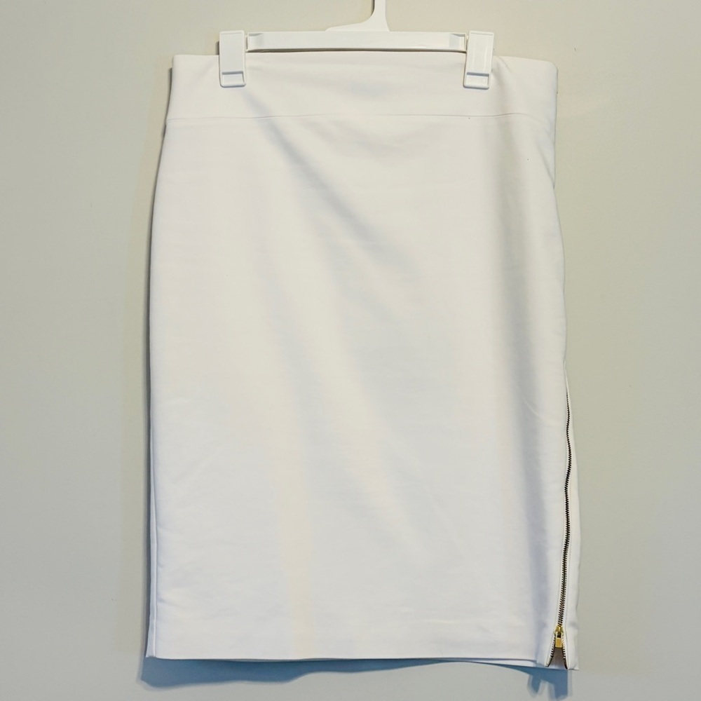 Express Classic White Pencil Skirt - Picture 3 of 6